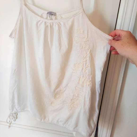 Embroidered Ivory Tank - Picture 8 of 10